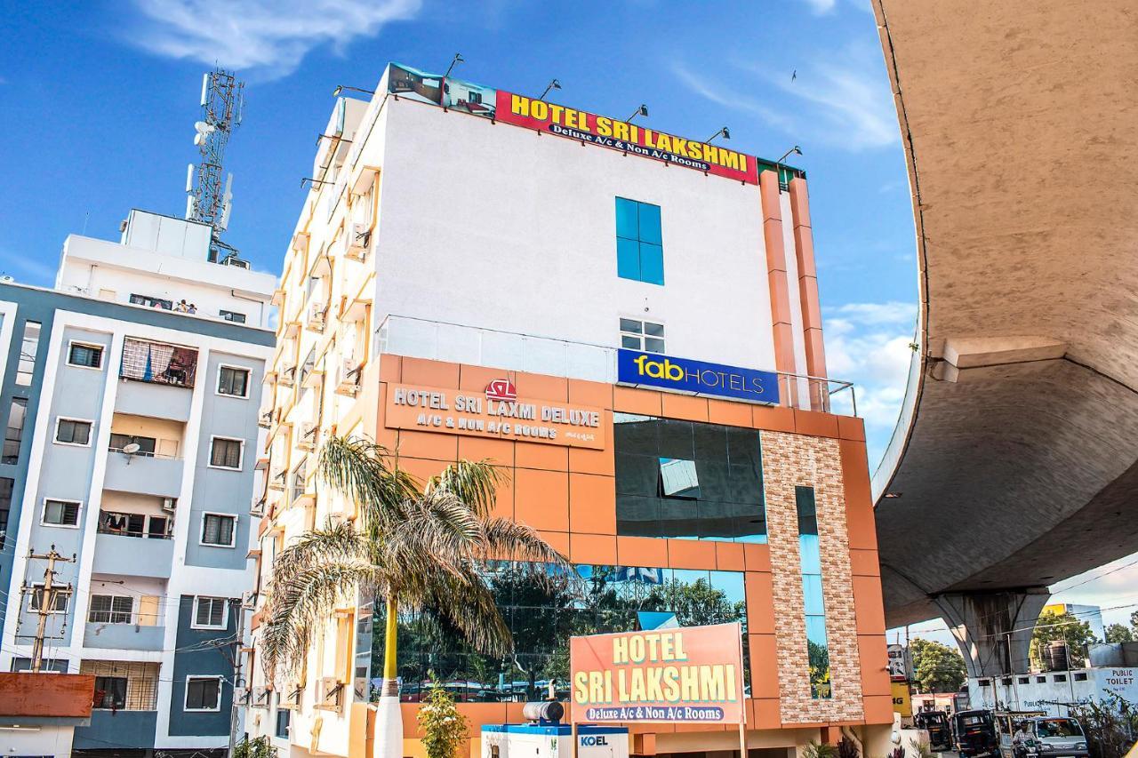 Fabexpress Sri Lakshmi Deluxe Sivarampalli Hotel Hyderabad Eksteriør billede